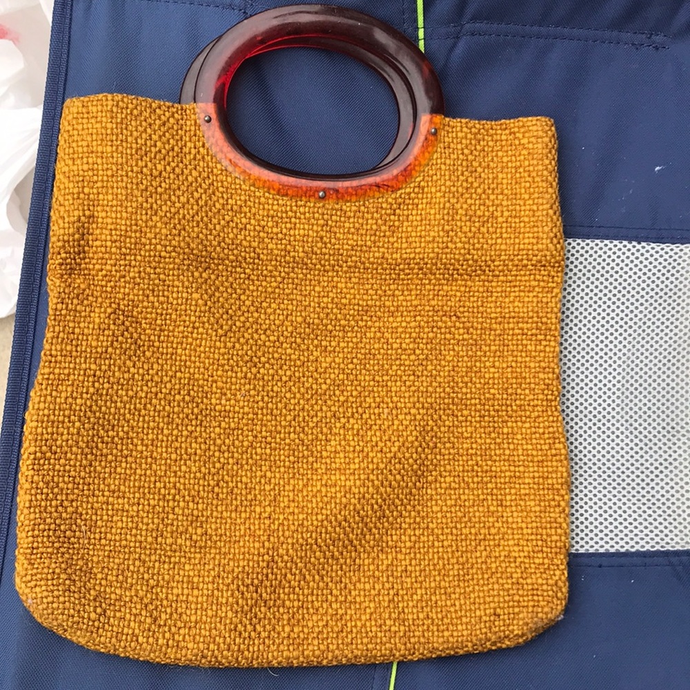 Vintage woven handbag